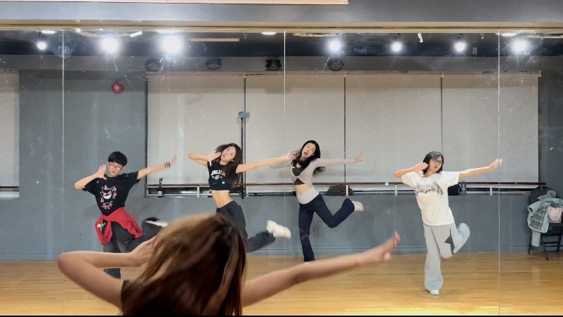 Adults Dance Classes kpop theme 3